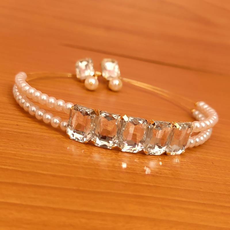 Women'S Pearl Cz Studded Choker Necklace Set / Hairband