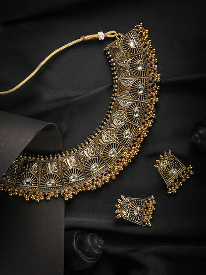 Women's Golden Gaze - Kundan Gold Plated Oxidised Jewellery Set - Priyaasi