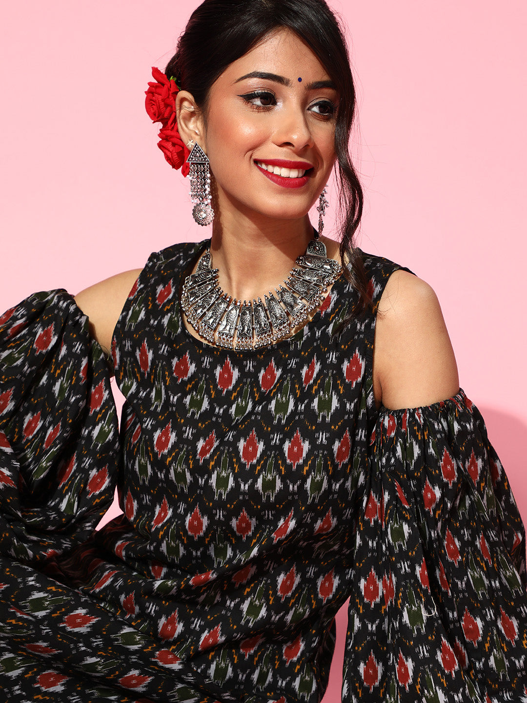 Women's Black Patola Print Kurta With Pant