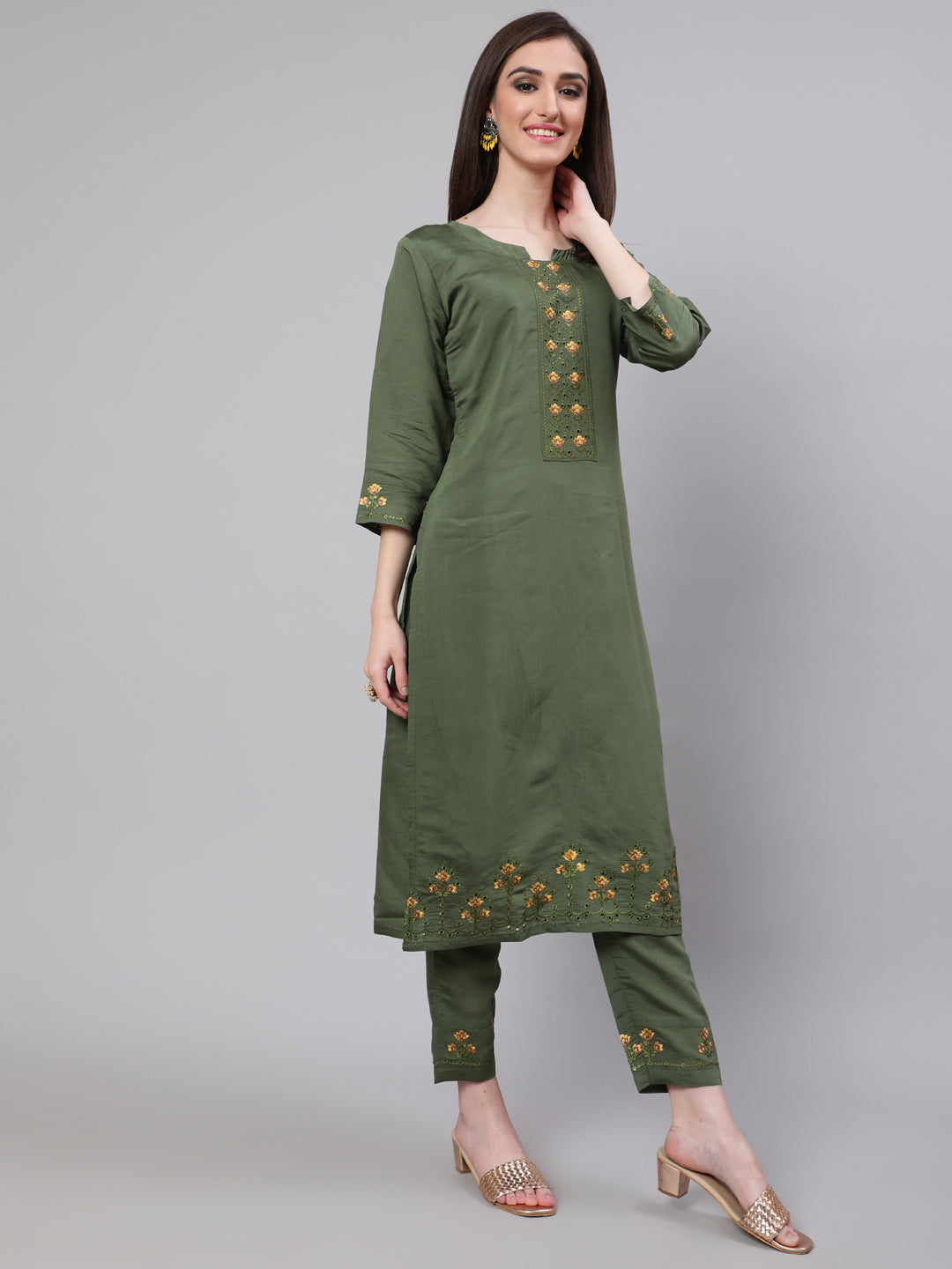 Women's Green Embroidered Kurta Pant With Dupatta