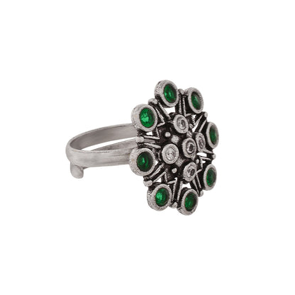 Women's Abharan Green Round Cut Stones Floral Ring