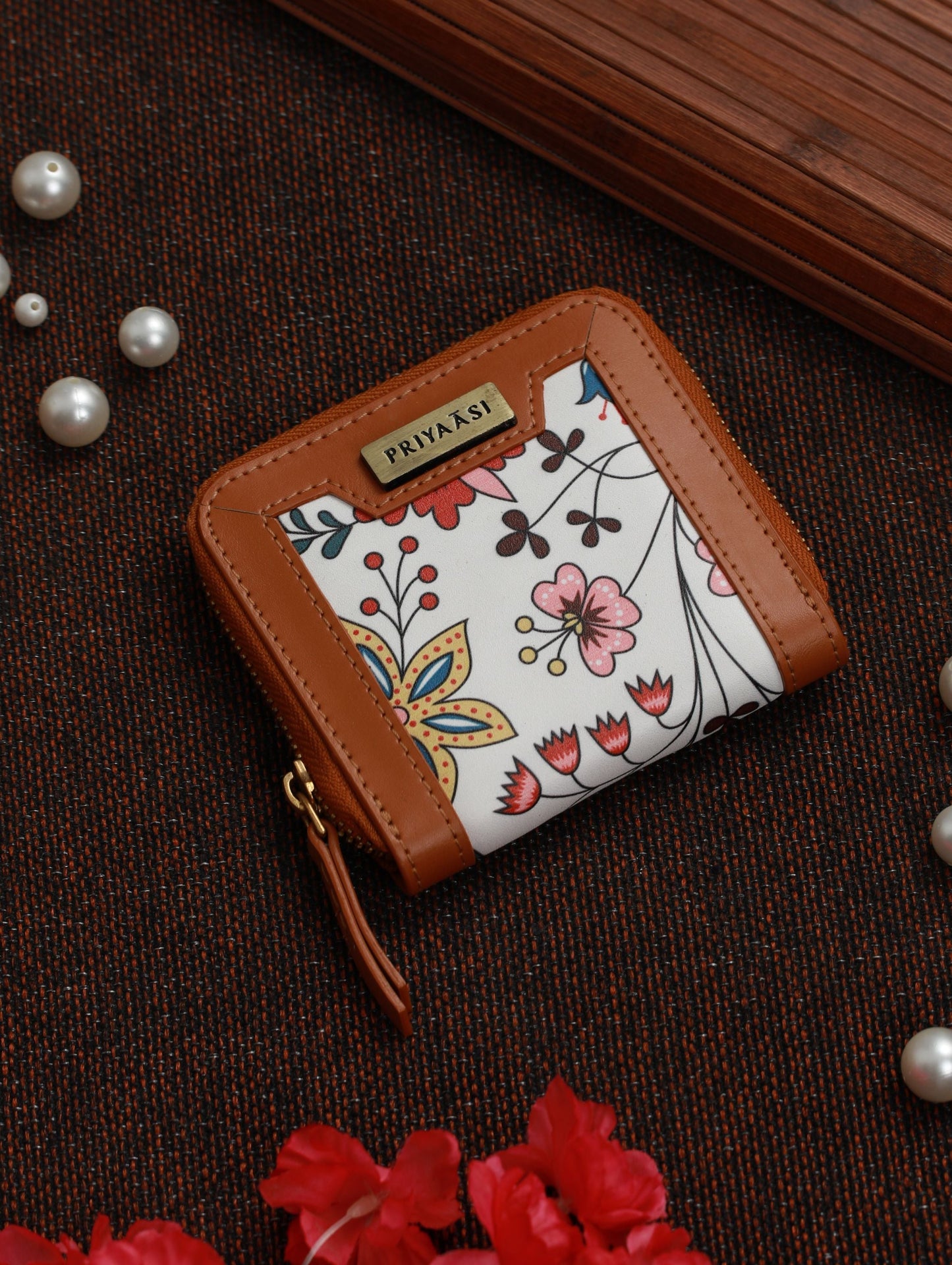 Women's White Tropical Floral Mini Wallet - Priyaasi