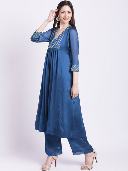 Women's Alluring Blue Yoke Gathered Kurti With Palazzo