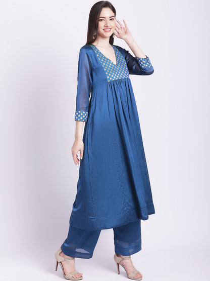 Women's Alluring Blue Yoke Gathered Kurti With Palazzo