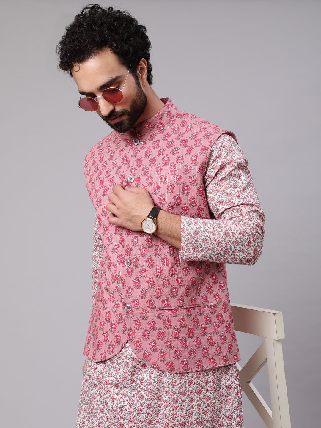 Men's Mauve White Floral Print Kurta Pyjama With Nehru Jacket