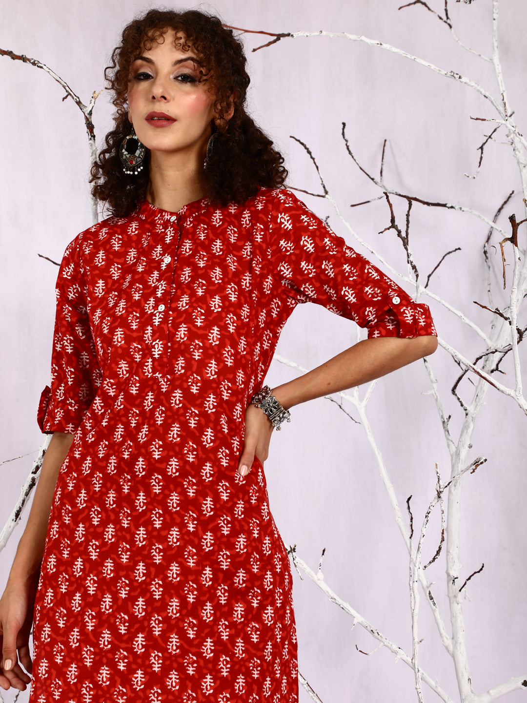 Women's Red Printed Straight Kurta With Pant