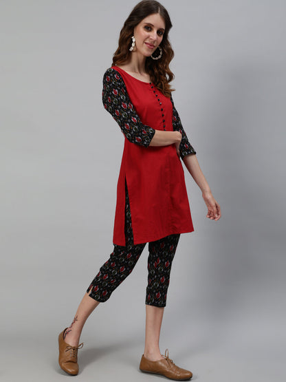 Women's Maroon Patola Print Kurta With Capri Pant