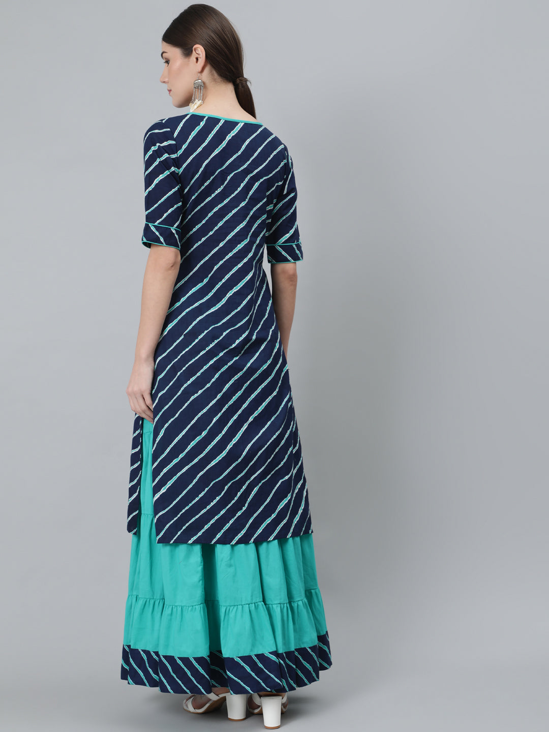 Women's Blue Leheriya Print Kurta With Tiered Skirt