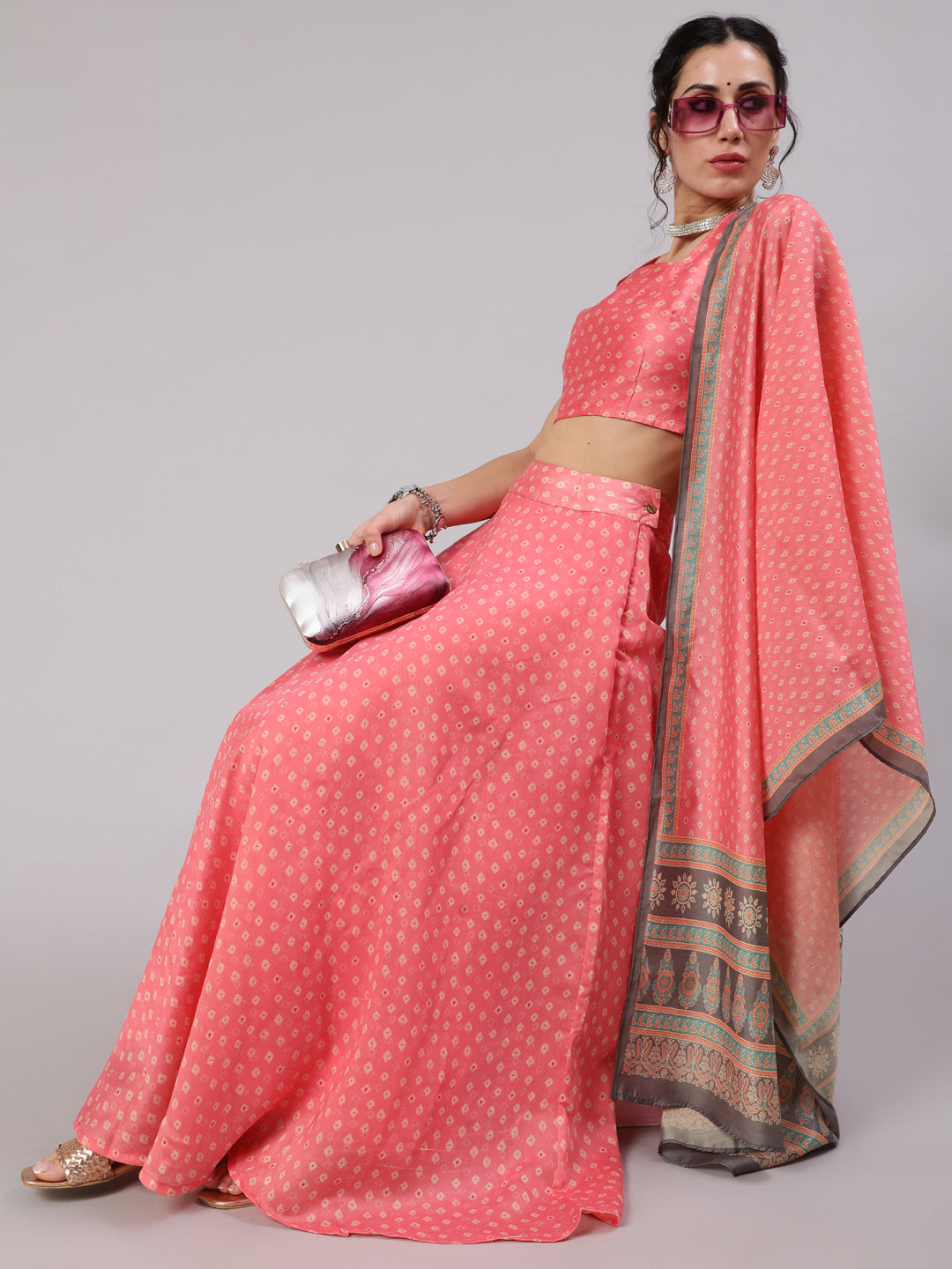 Women's Pink Bandhani Print Lehenga Choli With Dupatta Set