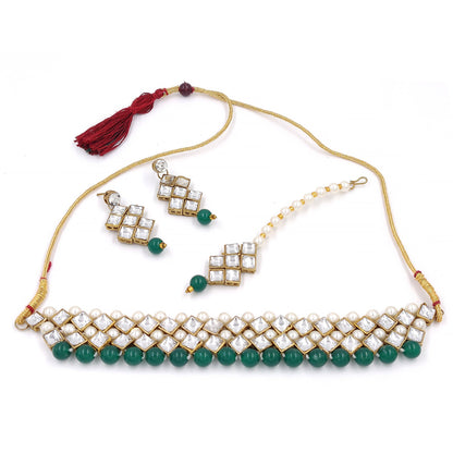 Women's Stylish Kundan And Dark Green Beads Choker Set