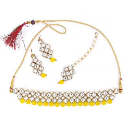 Women's Stylish Kundan And Yellow Beads Choker Set