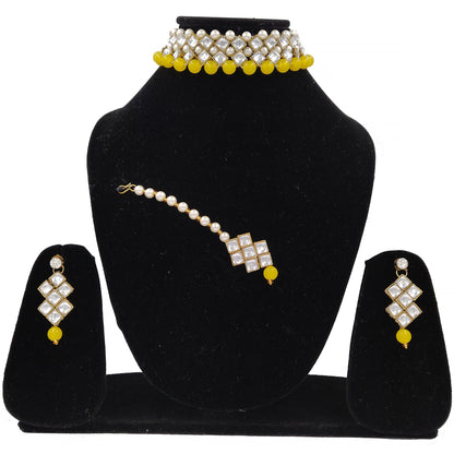 Women's Stylish Kundan And Yellow Beads Choker Set