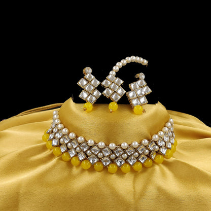 Women's Stylish Kundan And Yellow Beads Choker Set