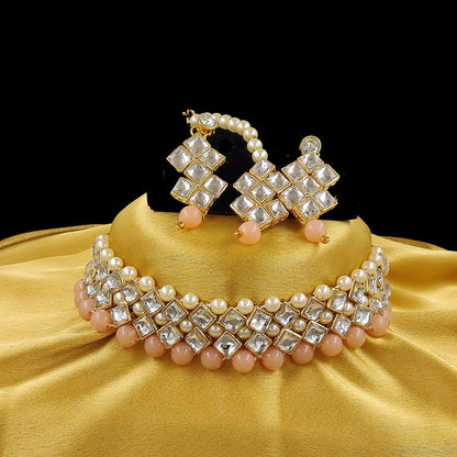 Women's Stylish Kundan And Peach Choker Set