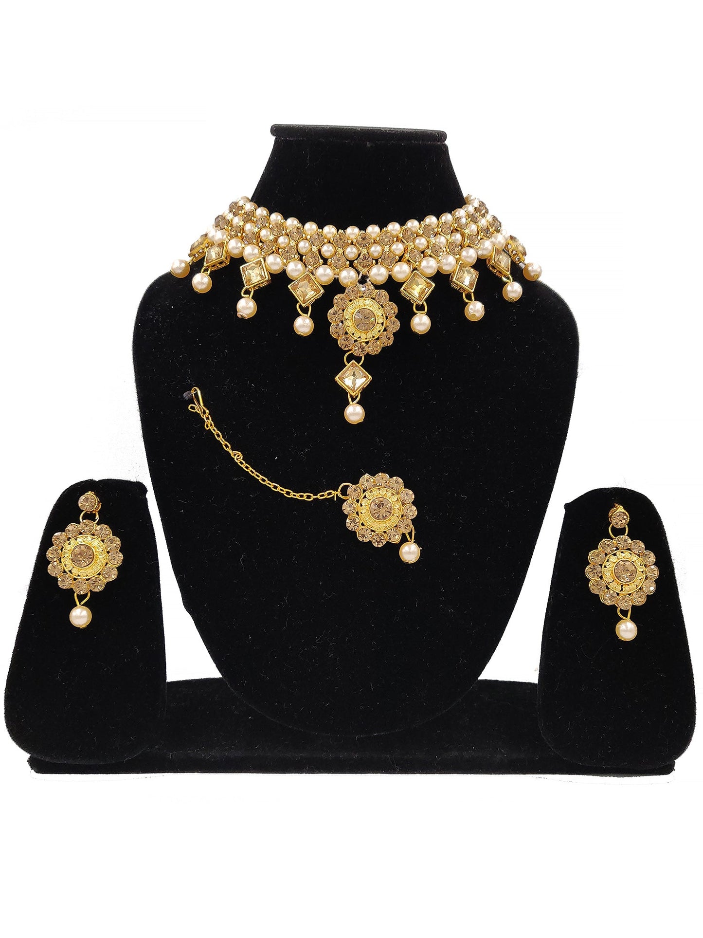 Women's Stylish Gold Choker Necklace With Maang Tikka Earrings