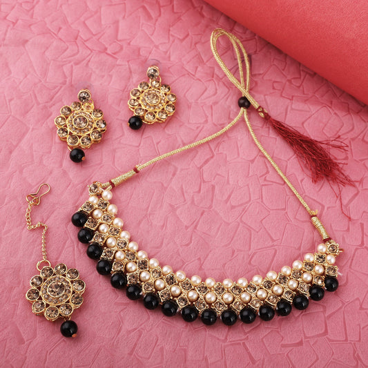 Women's Trending Black Choker Set With Maang Tikka