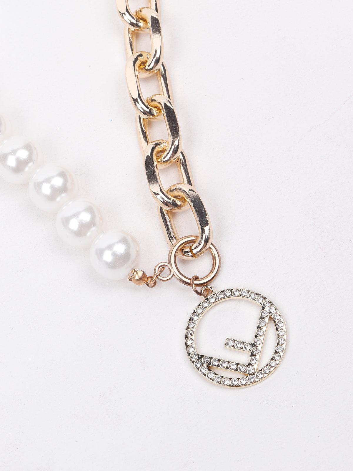 Women's Faux Pearl And Interlinked Pendant Necklace - Odette